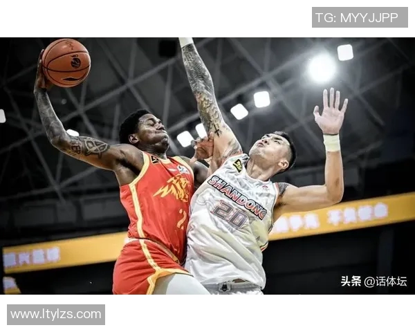 广东与新疆首场对决精彩回顾球员表现与战术分析全景呈现